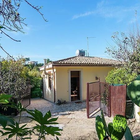 Belvilla By Oyo Casa Del Limoneto Noto Marina Holiday home *